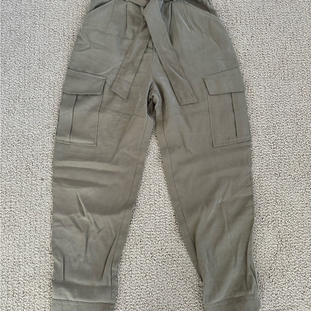 H&M Green Cargo Jumpsuit with Tapered Cuffs and Relaxed Fit